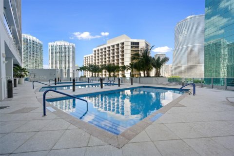 Condominio en venta en Miami, Florida, 1 dormitorio, 76.37 m2 № 1937728 - foto 24