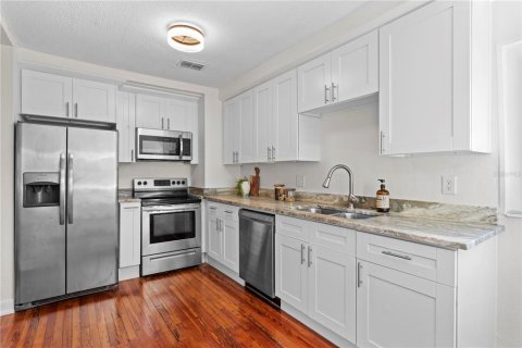 Casa en alquiler en Saint Petersburg, Florida, 2 dormitorios, 79.34 m2 № 2280205 - foto 11