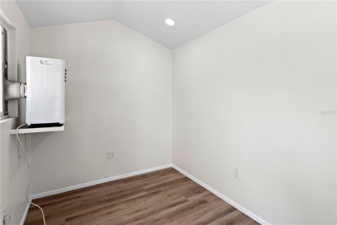 Casa en alquiler en Saint Petersburg, Florida, 2 dormitorios, 79.34 m2 № 2280205 - foto 29