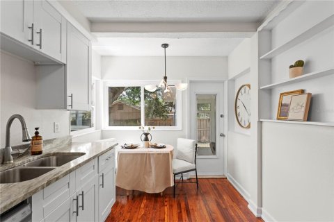 Casa en alquiler en Saint Petersburg, Florida, 2 dormitorios, 79.34 m2 № 2280205 - foto 12