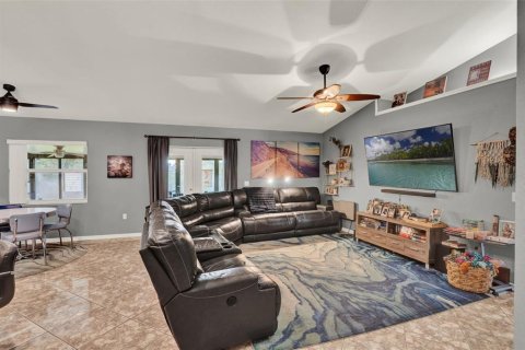 House in Lakeland, Florida 4 bedrooms, 166.39 sq.m. № 1798102 - photo 7