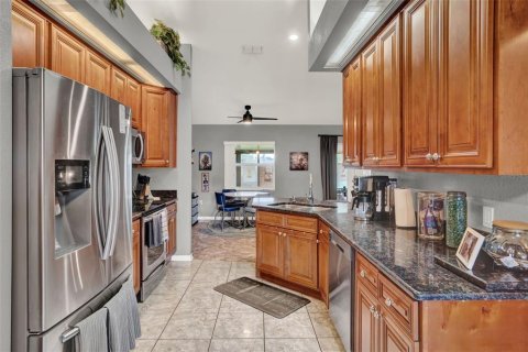 House in Lakeland, Florida 4 bedrooms, 166.39 sq.m. № 1798102 - photo 12