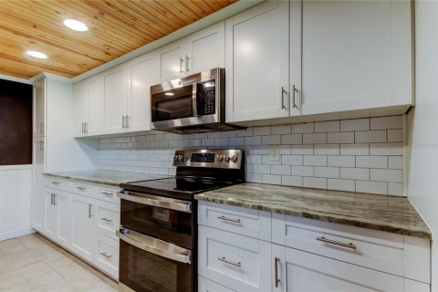 Casa en venta en New Port Richey, Florida, 3 dormitorios, 153.47 m2 № 1900145 - foto 24