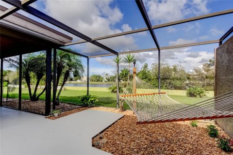 Casa en venta en New Port Richey, Florida, 3 dormitorios, 153.47 m2 № 1900145 - foto 2