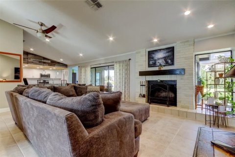 Casa en venta en New Port Richey, Florida, 3 dormitorios, 153.47 m2 № 1900145 - foto 12