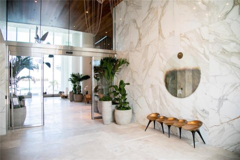 Copropriété à vendre à Sunny Isles Beach, Floride: 4 chambres, 578.32 m2 № 2082656 - photo 25