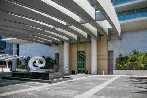 Copropriété à vendre à Sunny Isles Beach, Floride: 4 chambres, 578.32 m2 № 2082656 - photo 24