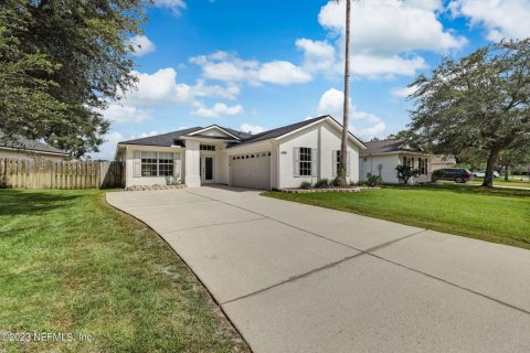 Villa ou maison à vendre à Fleming Island, Floride: 3 chambres, 169.64 m2 № 771409 - photo 1
