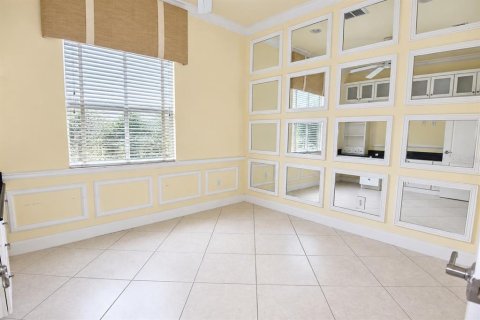 Casa en venta en Brooksville, Florida, 2 dormitorios, 183.2 m2 № 2387735 - foto 6