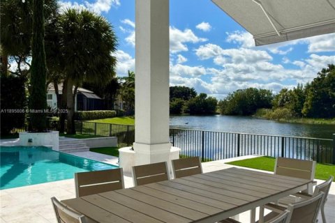 Casa en venta en Parkland, Florida, 6 dormitorios, 348.94 m2 № 1948227 - foto 19