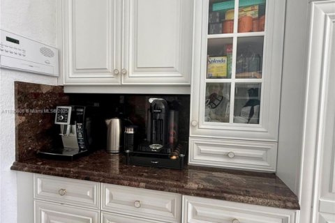 Casa en venta en Parkland, Florida, 6 dormitorios, 348.94 m2 № 1948227 - foto 15