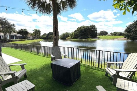 Casa en venta en Parkland, Florida, 6 dormitorios, 348.94 m2 № 1948227 - foto 22