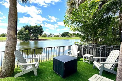 Casa en venta en Parkland, Florida, 6 dormitorios, 348.94 m2 № 1948227 - foto 23
