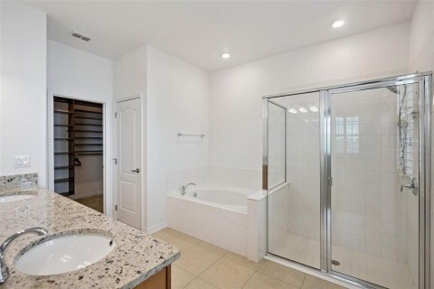 House in DeBary, Florida 3 bedrooms, 218.88 sq.m. № 2349314 - photo 14