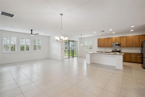 House in DeBary, Florida 3 bedrooms, 218.88 sq.m. № 2349314 - photo 8