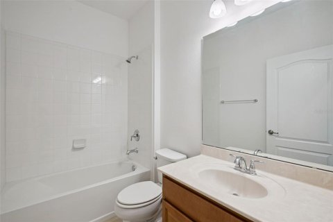 House in DeBary, Florida 3 bedrooms, 218.88 sq.m. № 2349314 - photo 28