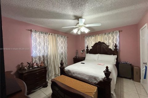 Copropriété à louer à Miami, Floride: 2 chambres, 78.04 m2 № 1927030 - photo 12