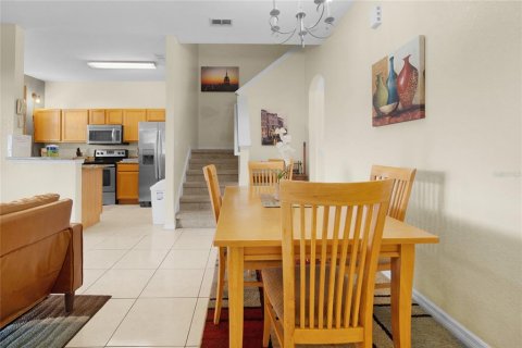Adosado en venta en Davenport, Florida, 4 dormitorios, 135.36 m2 № 2094223 - foto 19