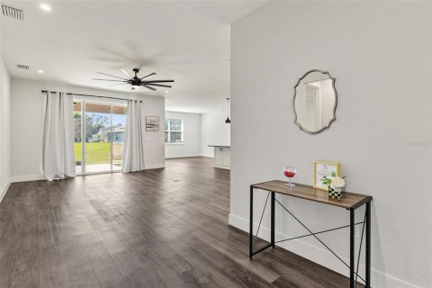 House in Howey-in-the-Hills, Florida 3 bedrooms, 205.31 sq.m. № 2094401 - photo 11