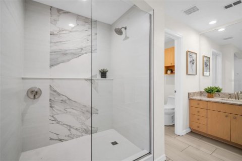 Купить таунхаус в Сент-Питерсберг, Флорида 9 комнат, 129.04м2, № 1640879 - фото 19