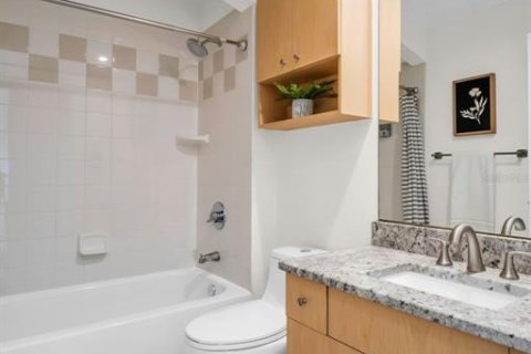 Купить таунхаус в Сент-Питерсберг, Флорида 9 комнат, 129.04м2, № 1640879 - фото 26