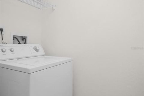 Купить таунхаус в Сент-Питерсберг, Флорида 9 комнат, 129.04м2, № 1640879 - фото 23