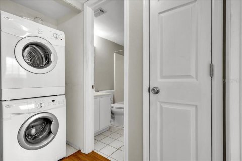 Condo in Port Charlotte, Florida, 2 bedrooms  № 2400251 - photo 29
