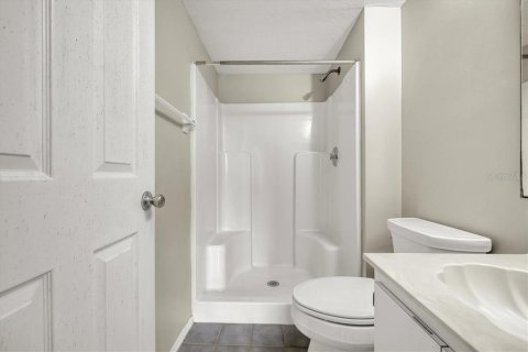 Condo in Port Charlotte, Florida, 2 bedrooms  № 2400251 - photo 22