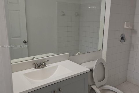 Condo in Homestead, Florida, 2 bedrooms  № 1790204 - photo 12