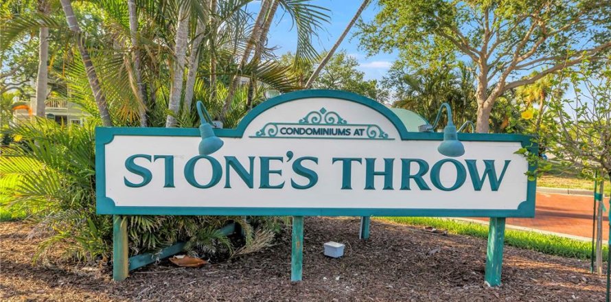 Condo in Saint Petersburg, Florida, 1 bedroom  № 2239537