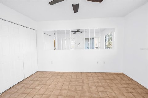 Condo in Saint Petersburg, Florida, 1 bedroom  № 2239537 - photo 25