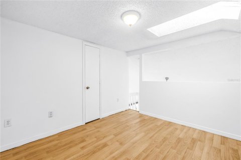 Condo in Saint Petersburg, Florida, 1 bedroom  № 2239537 - photo 28