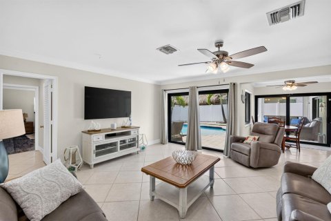 Casa en venta en Fort Lauderdale, Florida, 3 dormitorios, 206.52 m2 № 2185166 - foto 23