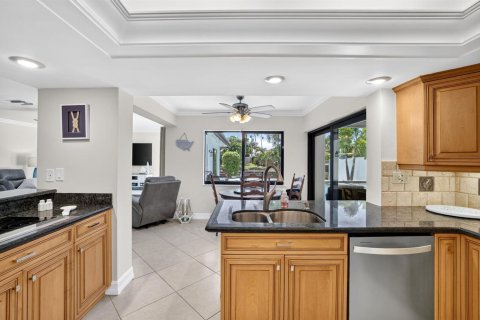 Casa en venta en Fort Lauderdale, Florida, 3 dormitorios, 206.52 m2 № 2185166 - foto 16