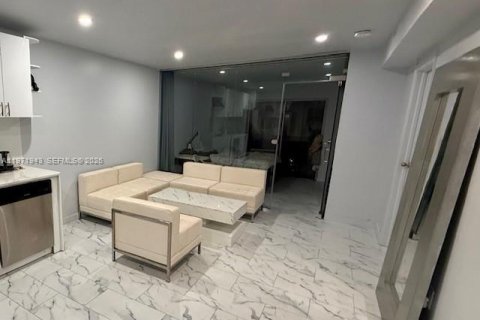 Copropriété à vendre à Miami Beach, Floride: 2 chambres, 67.82 m2 № 2033745 - photo 9