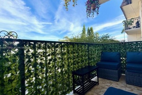 Copropriété à vendre à Miami Beach, Floride: 2 chambres, 67.82 m2 № 2033745 - photo 21