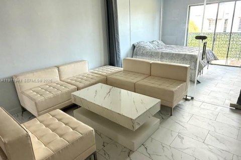 Copropriété à vendre à Miami Beach, Floride: 2 chambres, 67.82 m2 № 2033745 - photo 10