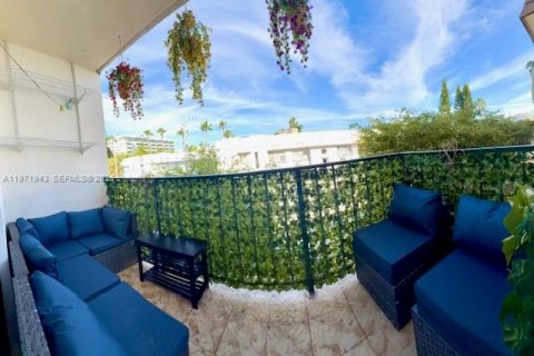 Copropriété à vendre à Miami Beach, Floride: 2 chambres, 67.82 m2 № 2033745 - photo 20