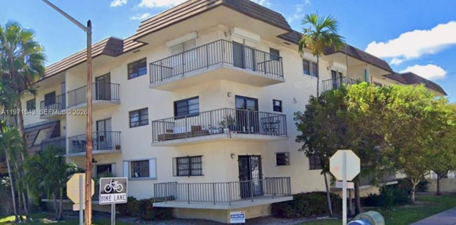 Condo à Miami Beach, Floride, 2 chambres № 2033745