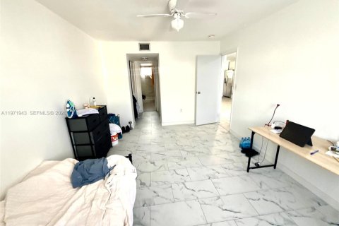 Copropriété à vendre à Miami Beach, Floride: 2 chambres, 67.82 m2 № 2033745 - photo 14
