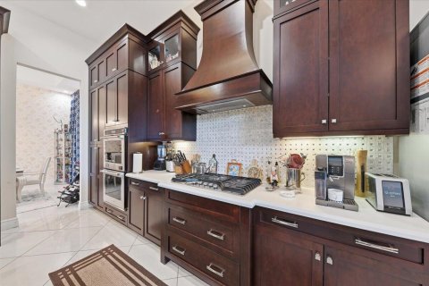 House in Delray Beach, Florida 5 bedrooms, 394.65 sq.m. № 2247949 - photo 16