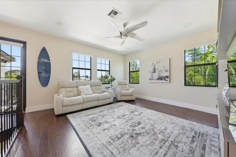 House in Delray Beach, Florida 5 bedrooms, 394.65 sq.m. № 2247949 - photo 24