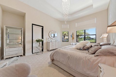 House in Delray Beach, Florida 5 bedrooms, 394.65 sq.m. № 2247949 - photo 26