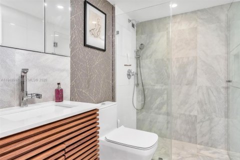 Снять в аренду кондоминиум в Майами, Флорида 2 спальни, 154.31м2, № 2152971 - фото 23