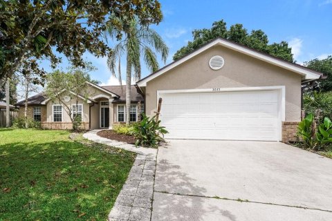 Villa ou maison à Oviedo, Floride 3 chambres, 194.54 m2 № 2409009