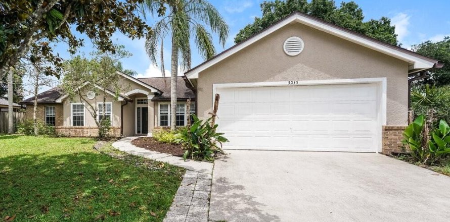 Villa ou maison à Oviedo, Floride 3 chambres, 194.54 m2 № 2409009