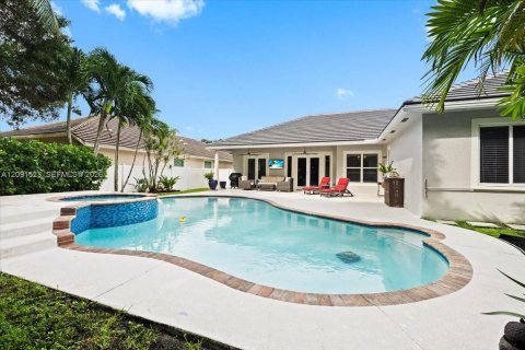 Casa en venta en Pembroke Pines, Florida, 5 dormitorios, 229 m2 № 2382725 - foto 21