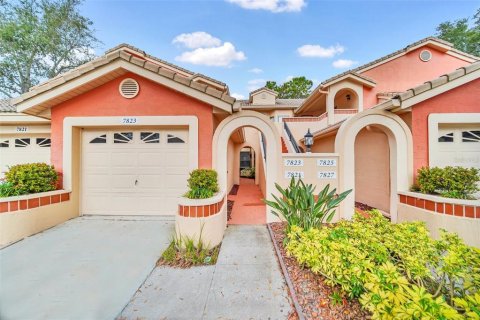 Condominio en Orlando, Florida, 2 dormitorios № 2196835