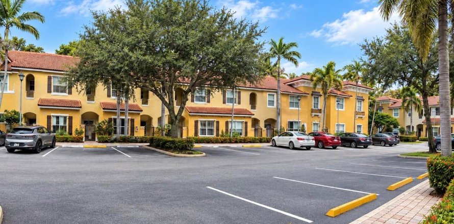 Adosado en Margate, Florida 2 dormitorios, 133.41 m2 № 2308017