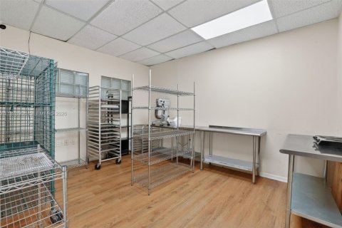 Купить коммерческую недвижимость в Холливуд, Флорида № 2054195 - фото 24